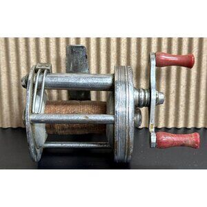 Vintage Bronson Lashless-Model No.1700 Fishing reel